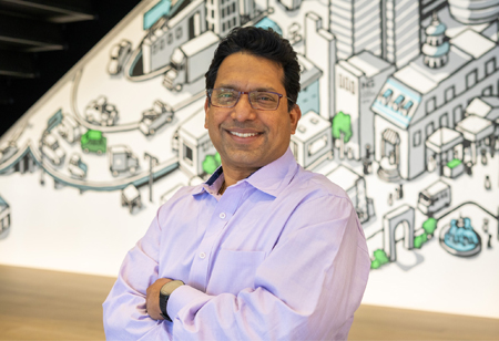 Evolving Data Center Network from Cloud-Ready to Cloud-Native